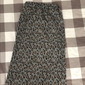 Leopard print midi skirt